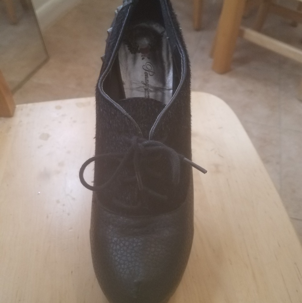 High heels - Picture 5 of 7